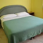 Cinzia *