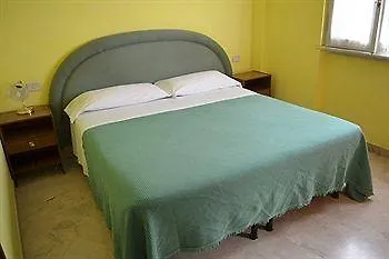 Cinzia *